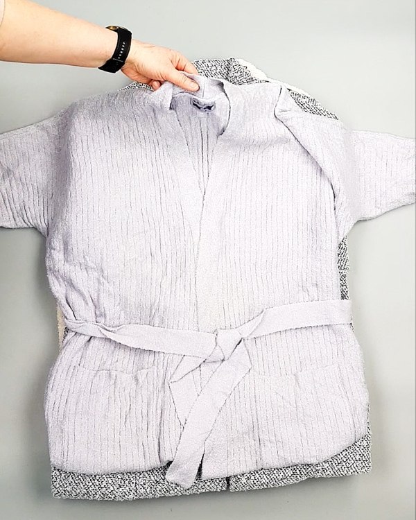 Фотография  833 - Кардиганы СТОК CAN 084#7 кг, ЛОТ №7671 оптом в Краснодаре и Краснодарском крае