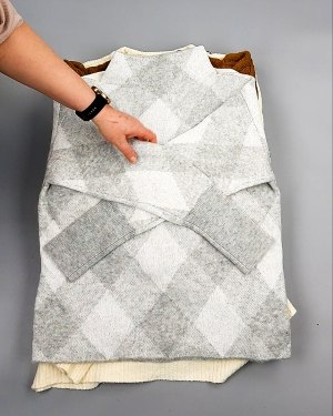 Фотография  885 - Джемпера СТОК CAN 084#7 кг, ЛОТ №7651 оптом в Краснодаре и Краснодарском крае