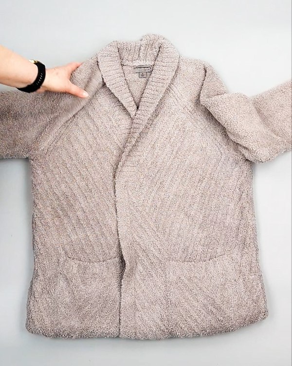 Фотография  221 - Кардиганы СТОК CAN 084#7 кг, ЛОТ №7673 оптом в Краснодаре и Краснодарском крае