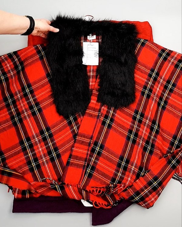 Фотография  956 - Кардиганы СТОК CAN 084#7 кг, ЛОТ №7672 оптом в Краснодаре и Краснодарском крае