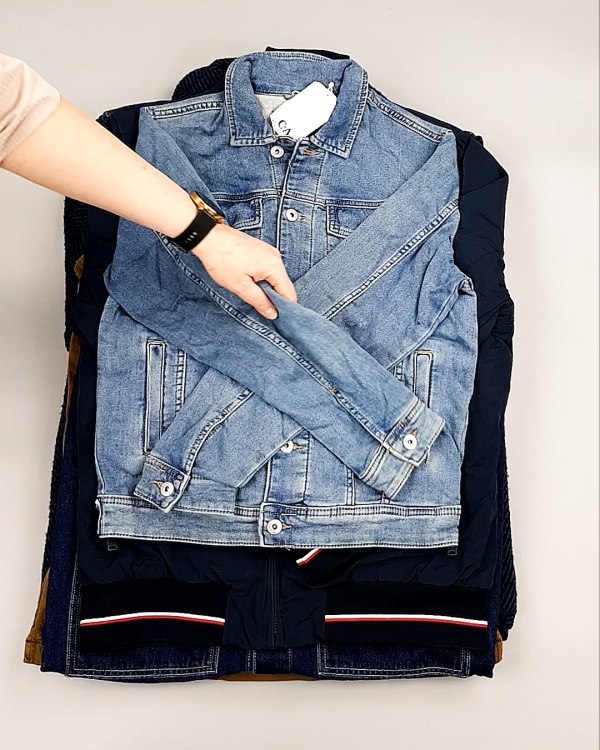 Фотография  371 - Ветровки м/ж C&A 025#10 кг, ЛОТ №7863 оптом в Краснодаре и Краснодарском крае