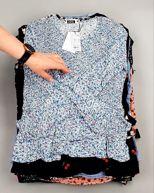 Фотография  668 - Блузки Bestseller 44#5 кг оптом в Краснодаре и Краснодарском крае