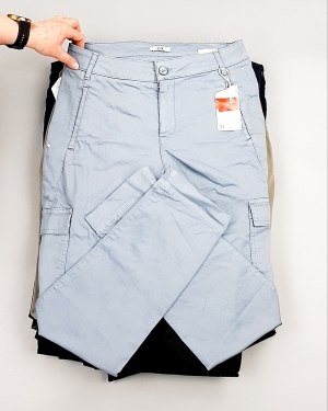 Фотография  449 - Брюки женские лето C&A 025#10 кг, ЛОТ №7895 оптом в Краснодаре и Краснодарском крае