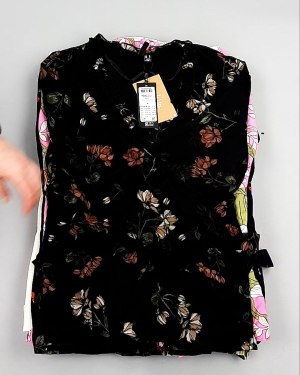 Фотография  809 - Блузки Bestseller 44#5 кг оптом в Краснодаре и Краснодарском крае