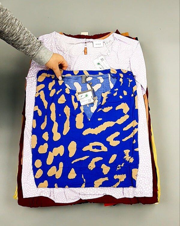 Фотография  279 - DK, Bestseller + Summer mix#15 кг, ЛОТ №8229 оптом в Краснодаре и Краснодарском крае