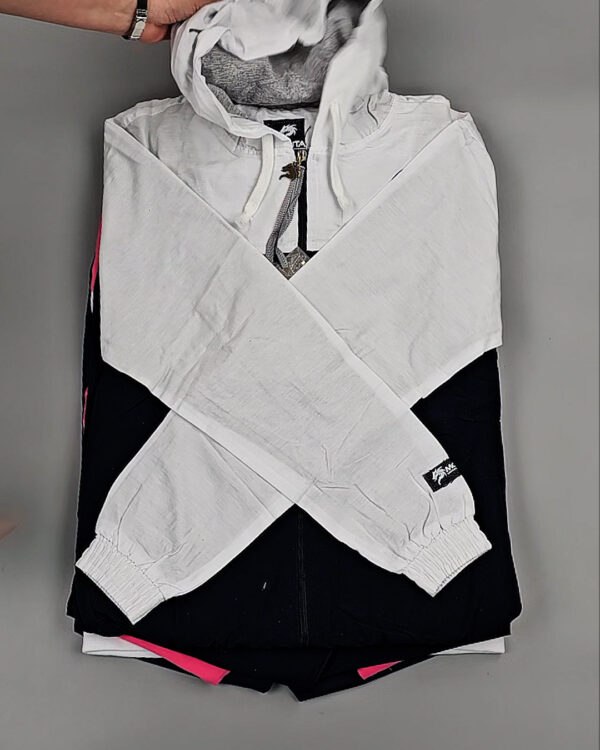 Фотография  680 - Спортивные костюмы  AD83#4 шт, ЛОТ №8637 оптом в Краснодаре и Краснодарском крае