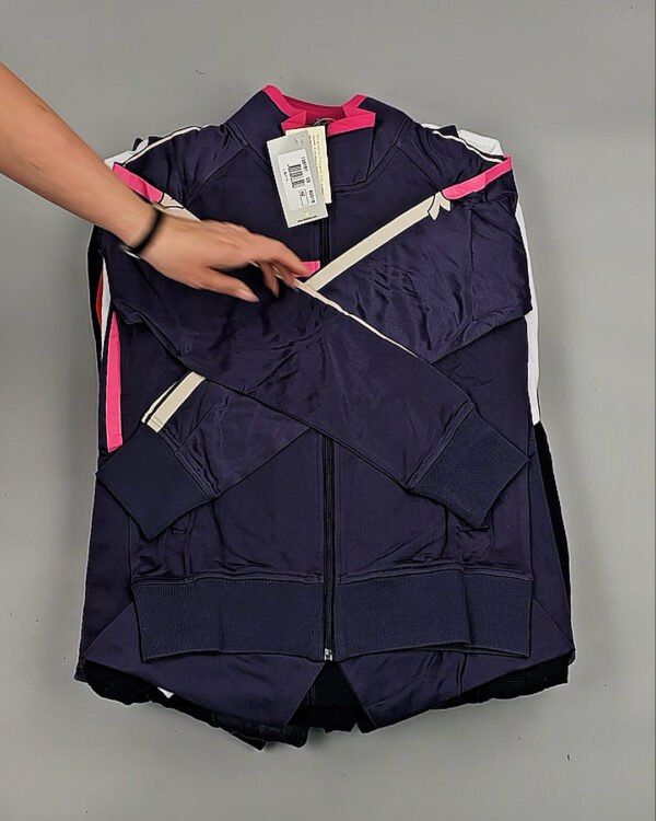 Фотография  229 - Спортивные костюмы  AD83#10 шт, ЛОТ №8641 оптом в Краснодаре и Краснодарском крае