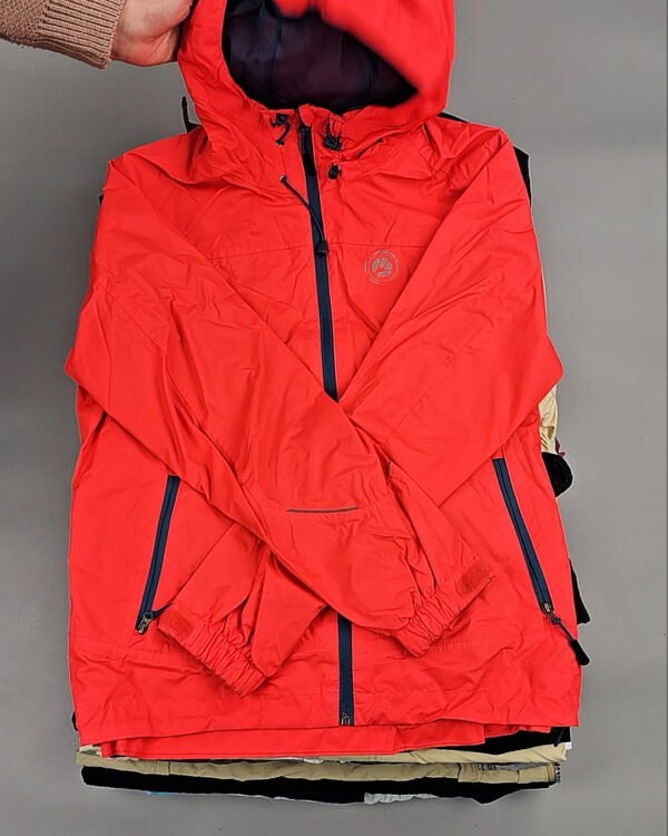 Фотография  308 - Ветровки женские#25 кг, ЛОТ № ВК0086 оптом в Краснодаре и Краснодарском крае