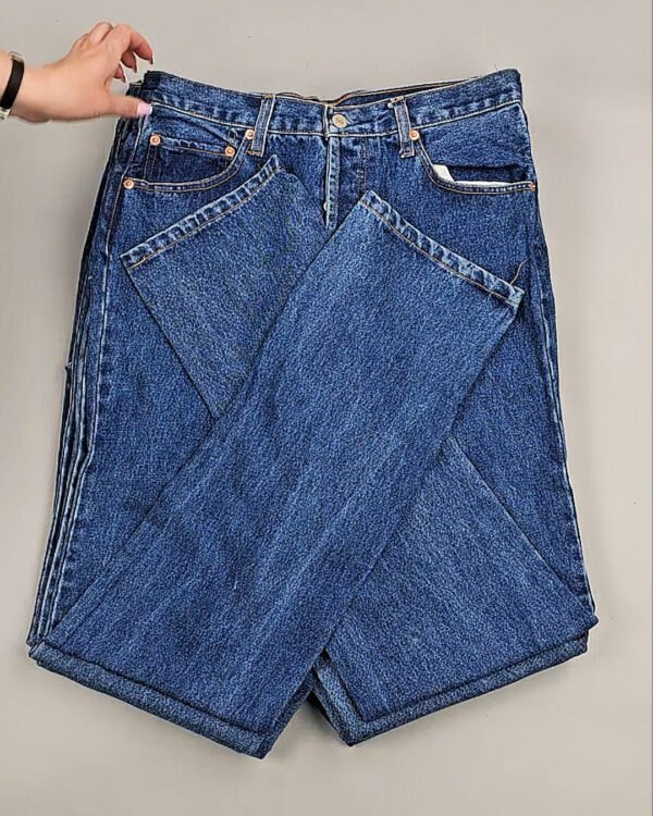 Фотография  230 - Джинсы LEVIS муж #6,3 кг, ЛОТ №8759 оптом в Краснодаре и Краснодарском крае