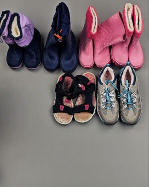 Фотография  912 - Обувь детская Summer Autlet#6 кг, ЛОТ № ВК0128 оптом в Краснодаре и Краснодарском крае