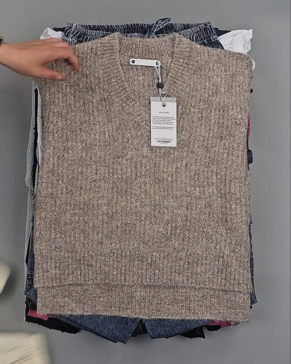 Фотография  114 - CO COUTURE mix 075#25 шт, ЛОТ №9008 оптом в Краснодаре и Краснодарском крае