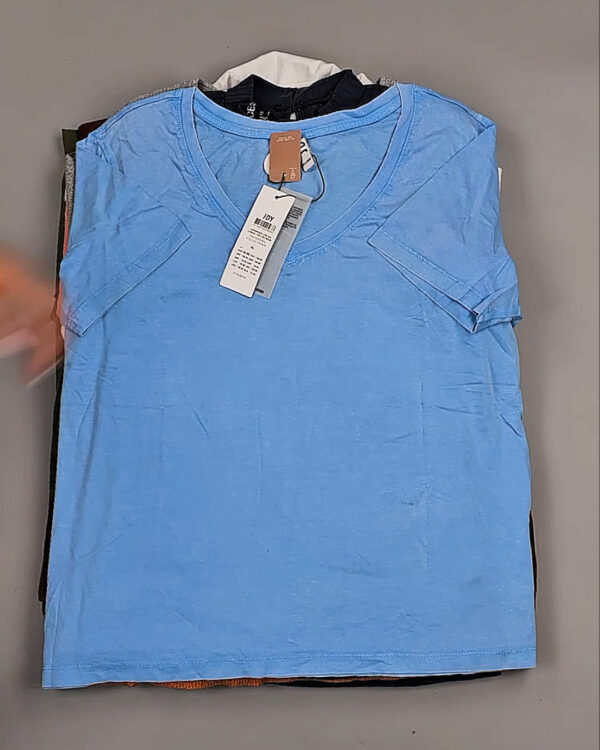 Фотография  879 - Футболки DK COMPANY 045 B#5 кг, ЛОТ №9084 оптом в Краснодаре и Краснодарском крае