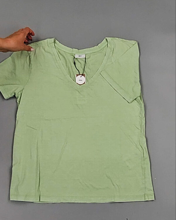 Фотография  800 - Футболки DK COMPANY 045 B#5,6 кг, ЛОТ №9088 оптом в Краснодаре и Краснодарском крае