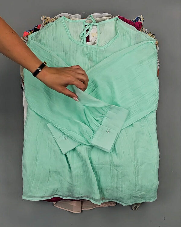 Фотография  987 - Блузки Корея 085#5 кг оптом в Краснодаре и Краснодарском крае