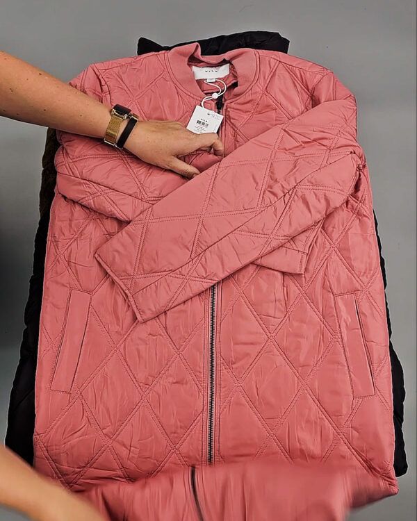 Фотография  735 - Верхняя одежда VILA#10 кг оптом в Краснодаре и Краснодарском крае