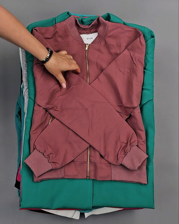 Фотография  107 - Толстовки+Верхняя одежда Bestseller Summer 045 B#7,2 кг, ЛОТ СТ-9323 оптом в Краснодаре и Краснодарском крае