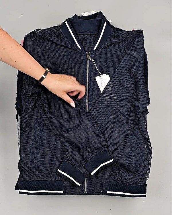 Фотография  648 - Толстовки Корея 085#7,4 кг, ЛОТ СТ-9235 оптом в Краснодаре и Краснодарском крае