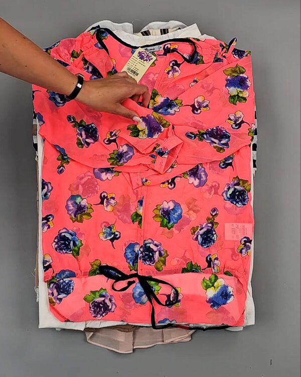 Фотография  451 - Блузки Корея 085#5 кг оптом в Краснодаре и Краснодарском крае