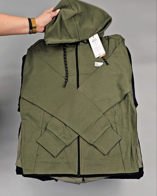 Фотография  453 - Мужской зимний микс JACK JONES, 20 кг, ЛОТ № СТ-9266 оптом в Краснодаре и Краснодарском крае