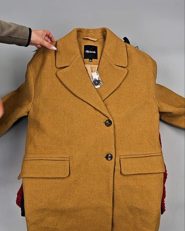 Фотография  909 - Верхняя одежда женская CAN 104#15 кг, ЛОТ СТ-9352 оптом в Краснодаре и Краснодарском крае