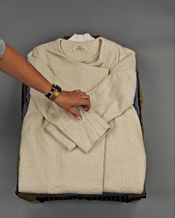 Фотография  760 - Верхняя одежда Корея 085#15 кг, ЛОТ № СТ-9245 оптом в Краснодаре и Краснодарском крае