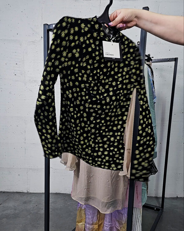 Фотография  888 - Karen by Simonsen mix 075#23 шт, ЛОТ №9100 оптом в Краснодаре и Краснодарском крае