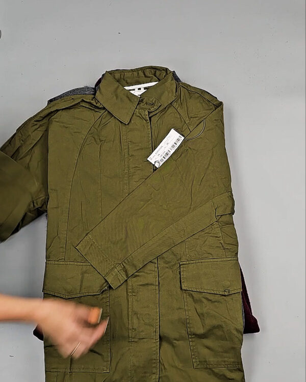 Фотография  997 - Верхняя одежда Корея 085#15 кг, ЛОТ № СТ-9246 оптом в Краснодаре и Краснодарском крае