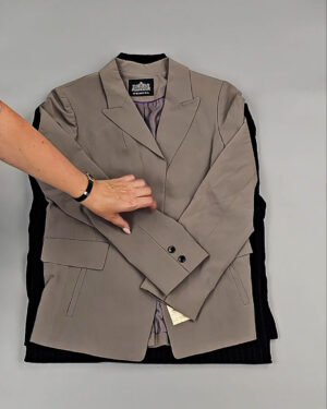 Фотография  820 - Жакеты Корея 085#10 кг, ЛОТ № СТ-9240 оптом в Краснодаре и Краснодарском крае