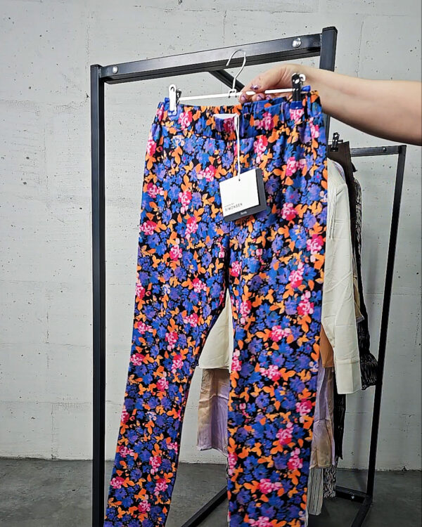 Фотография  514 - Karen by Simonsen mix 075#21 шт, ЛОТ №9095 оптом в Краснодаре и Краснодарском крае