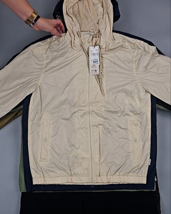 Фотография  684 - Ветровки BLEND HE + 075#10,3 кг, ЛОТ СТ-9570 оптом в Краснодаре и Краснодарском крае