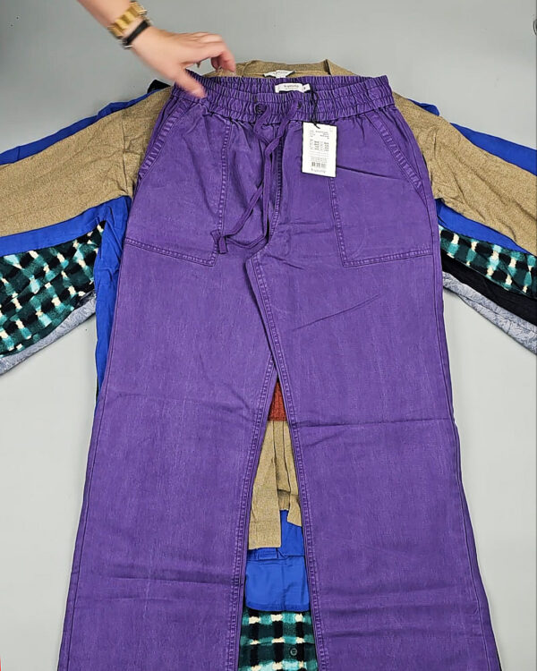 Фотография  503 - B.YOUNG Winter mix 104#15 кг, ЛОТ СТ-9599 оптом в Краснодаре и Краснодарском крае