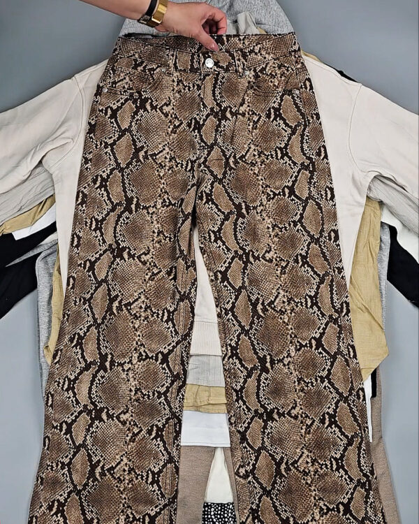 Фотография  717 - H&M A/W Women mix 095#15 кг, ЛОТ № СТ-9546 оптом в Краснодаре и Краснодарском крае