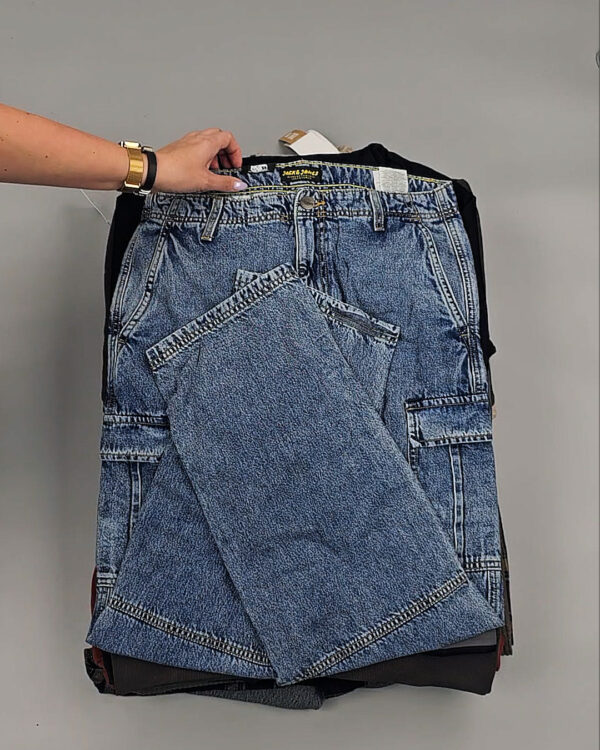 Фотография  126 - Мужской зимний микс JACK JONES, 20 кг, ЛОТ № СТ-9446 оптом в Краснодаре и Краснодарском крае