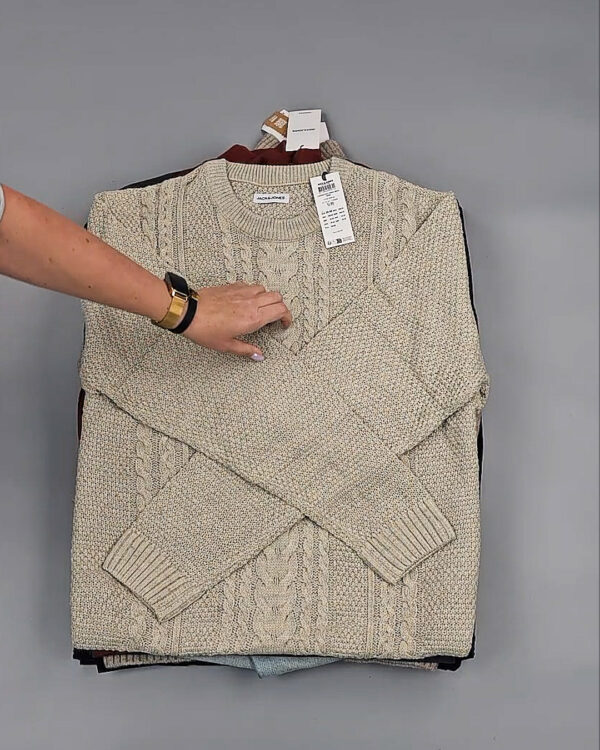 Фотография  356 - Мужской зимний микс JACK JONES, 20 кг, ЛОТ № СТ-9442 оптом в Краснодаре и Краснодарском крае