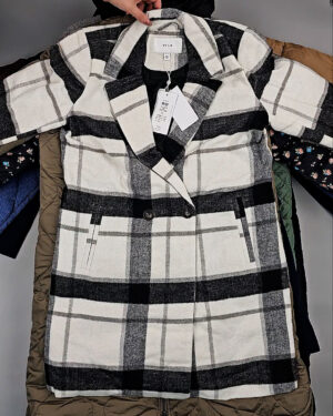 Купить Верхняя одежда VILA#10,4 кг, ЛОТ СТ-9712 оптом в Краснодаре и Краснодарском крае