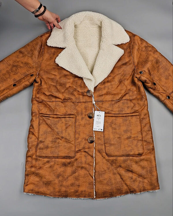 Фотография  770 - Верхняя одежда VILA 104#10 кг оптом в Краснодаре и Краснодарском крае