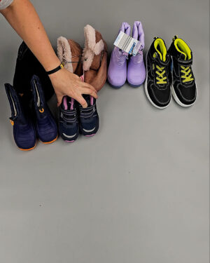 Фотография 493 - Обувь СТОК дети зима 065#6,4 кг, ЛОТ СТ-9662 оптом в Краснодаре и Краснодарском крае