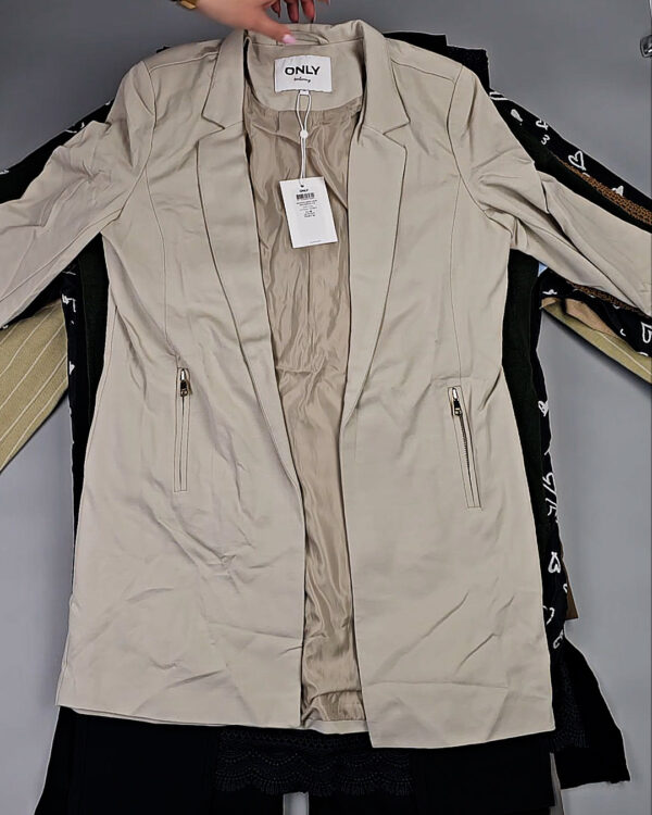 Фотография  452 - ONLY Winter mix 104#15 кг, ЛОТ СТ-9948 оптом в Краснодаре и Краснодарском крае