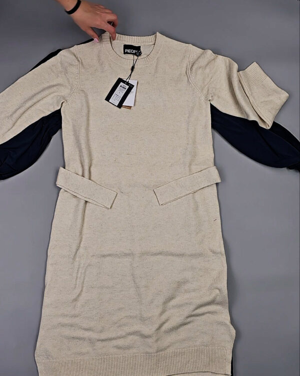 Фотография  954 - Платья Bestseller+DK Winter 035#7 кг, ЛОТ СТ-9920 оптом в Краснодаре и Краснодарском крае