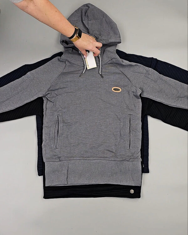 Фотография  915 - Толстовки Bestseller+DK 035#7 кг, ЛОТ СТ-9840 оптом в Краснодаре и Краснодарском крае