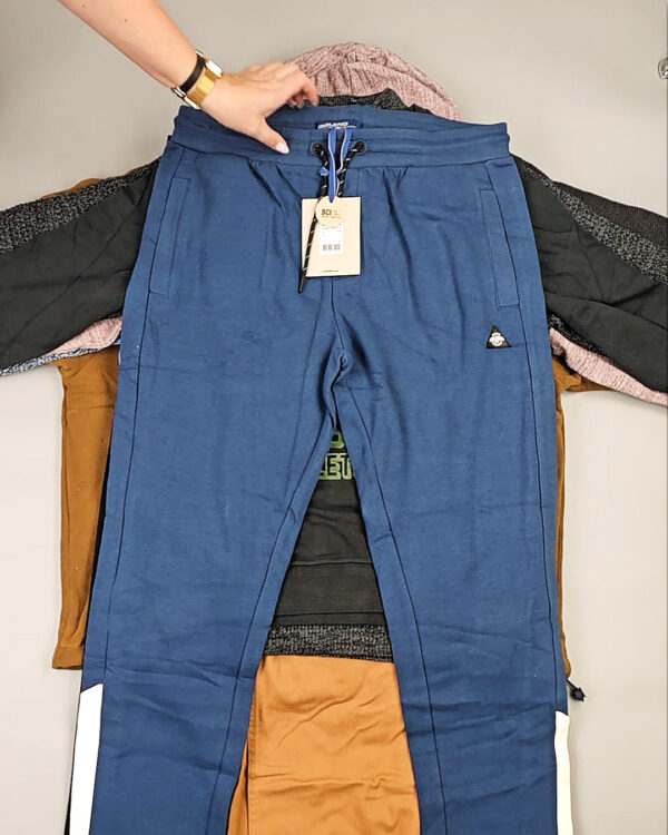 Фотография  697 - BLEND HE W 064#15 кг, ЛОТ СТ-9790 оптом в Краснодаре и Краснодарском крае