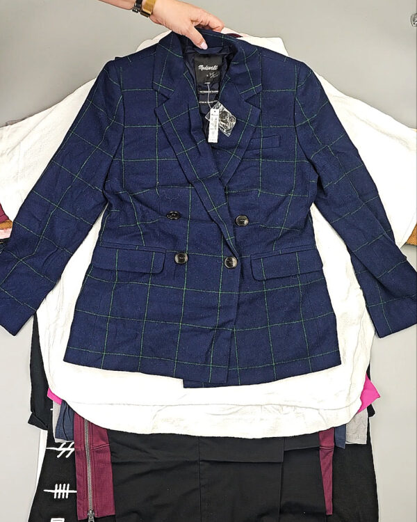 Фотография  408 - CANADA  Winter mix 64#15 кг, ЛОТ СТ-9807 оптом в Краснодаре и Краснодарском крае