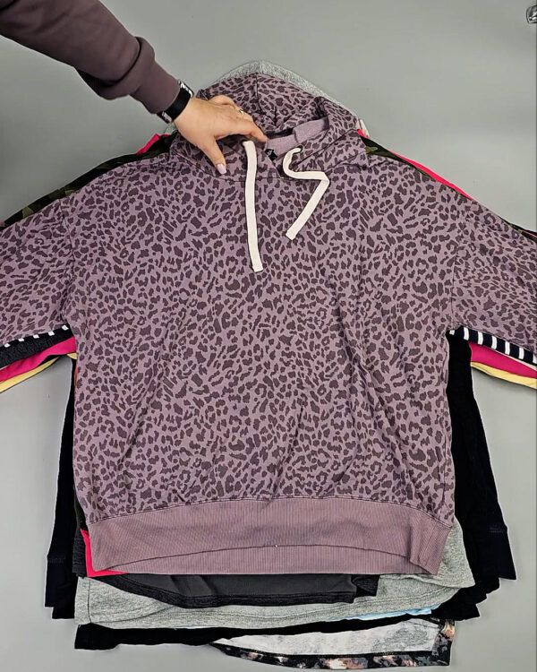 Фотография  737 - Толстовки (SWEAT TOPS Extra)#20 кг, ЛОТ СХ-0247 оптом в Краснодаре и Краснодарском крае