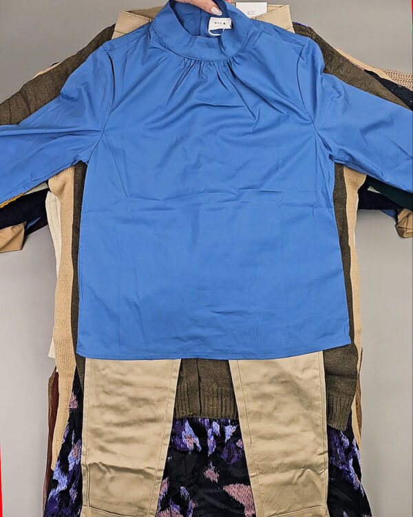 Фотография  916 - VILA Winter mix 104#15 кг, ЛОТ СТ-10080 оптом в Краснодаре и Краснодарском крае