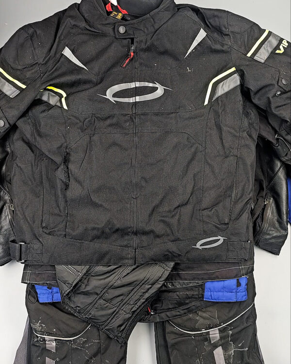 Фотография  342 - МОТО одежда mix БМ#20 кг, ЛОТ СХ-0278 оптом в Краснодаре и Краснодарском крае