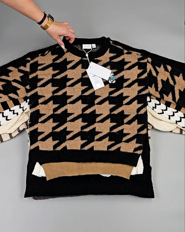 Фотография  192 - Джемпера VILA W 104#7 кг, ЛОТ СТ-10029 оптом в Краснодаре и Краснодарском крае