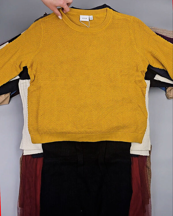 Фотография  678 - VILA Winter mix 104#15 кг, ЛОТ СТ-10080 оптом в Краснодаре и Краснодарском крае