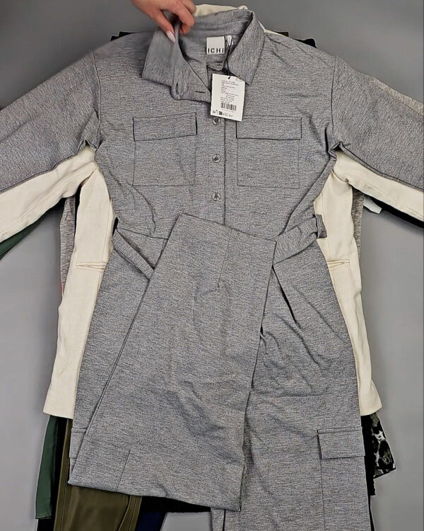 Фотография  969 - DK+Bestseller Winter mix 064#15 кг, ЛОТ СТ-10091 оптом в Краснодаре и Краснодарском крае