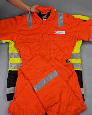 Фотография  255 - Рабочая одежда mix БМ#25 кг, ЛОТ СХ-0266 оптом в Краснодаре и Краснодарском крае